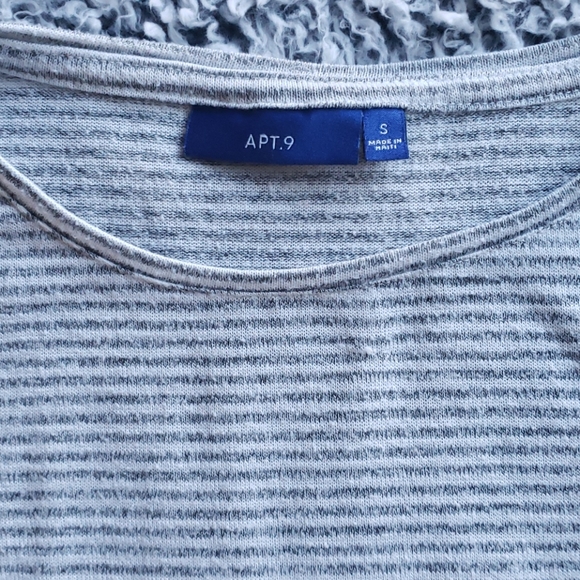 Striped Longsleeve - Picture 3 of 5